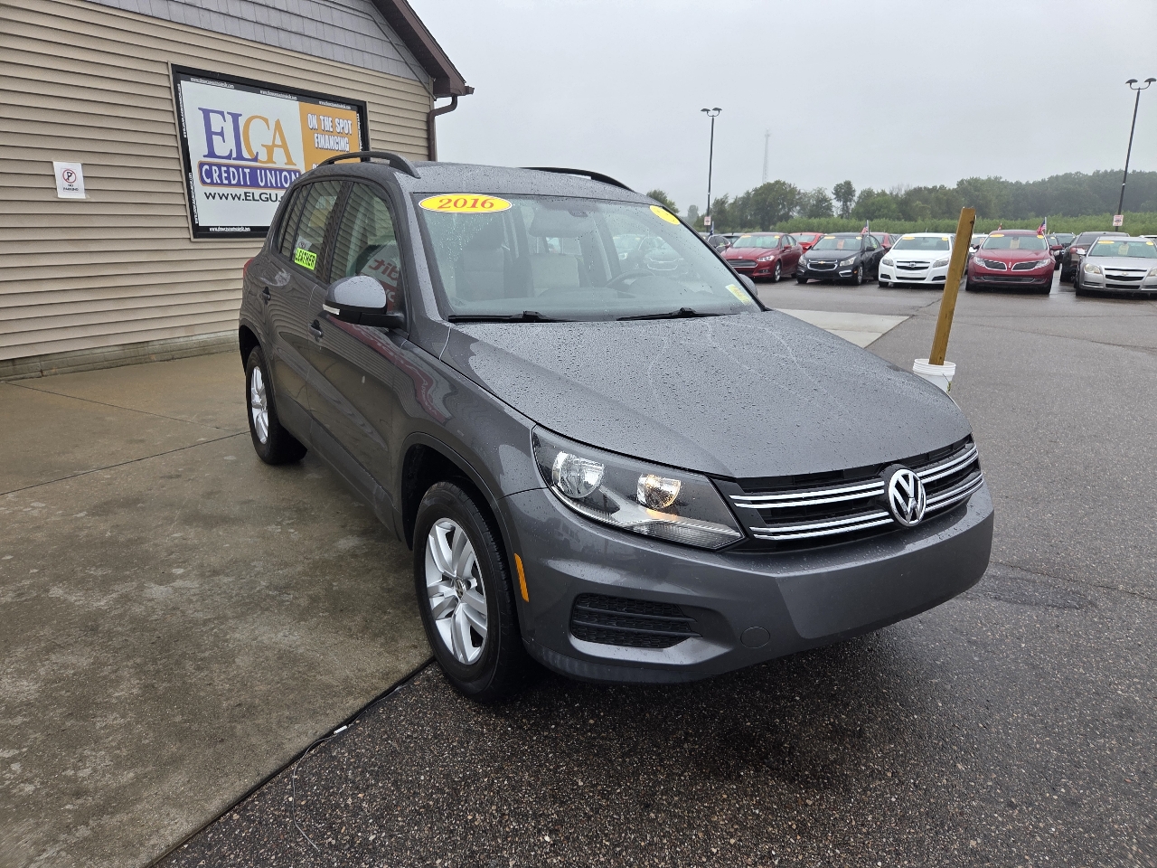 2016 Volkswagen Tiguan SE photo 3