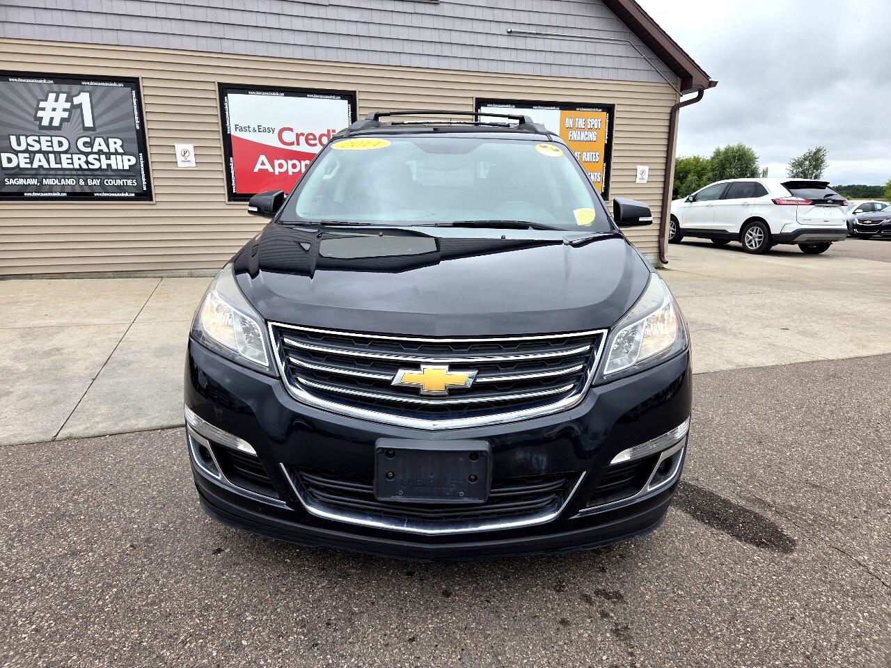 2014 Chevrolet Traverse 1LT photo 2