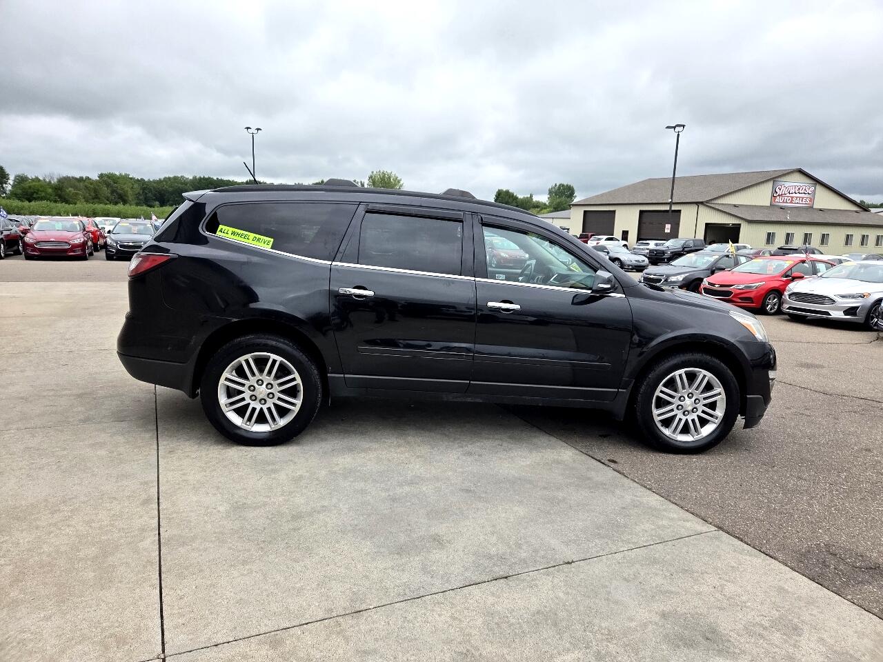 2014 Chevrolet Traverse 1LT photo 3