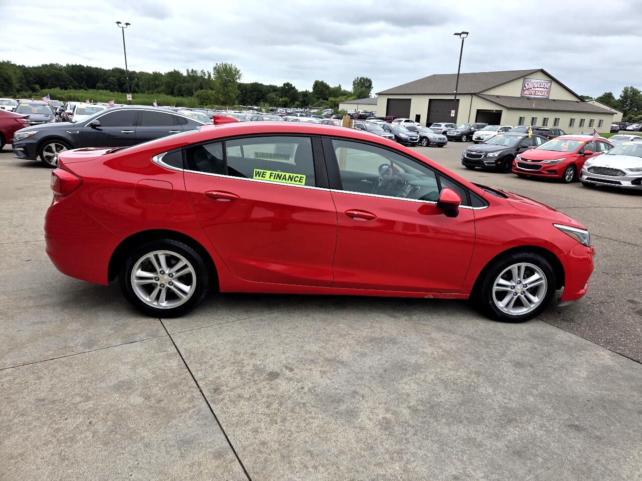 2016 Chevrolet Cruze LT photo 4