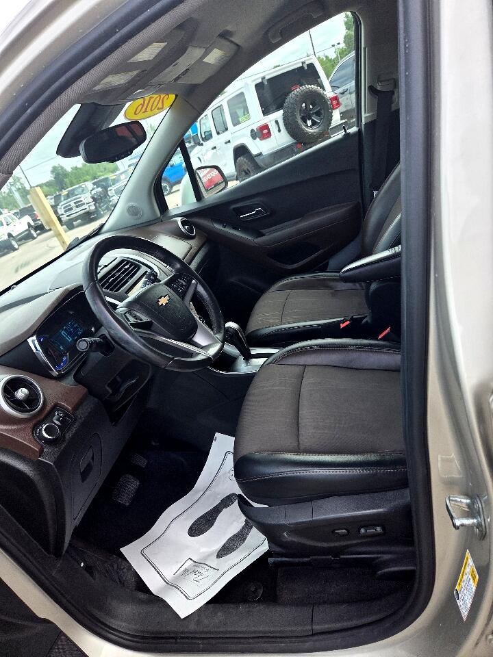 2016 Chevrolet Trax LT photo 9