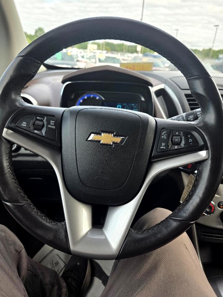 2016 Chevrolet Trax LT photo 16