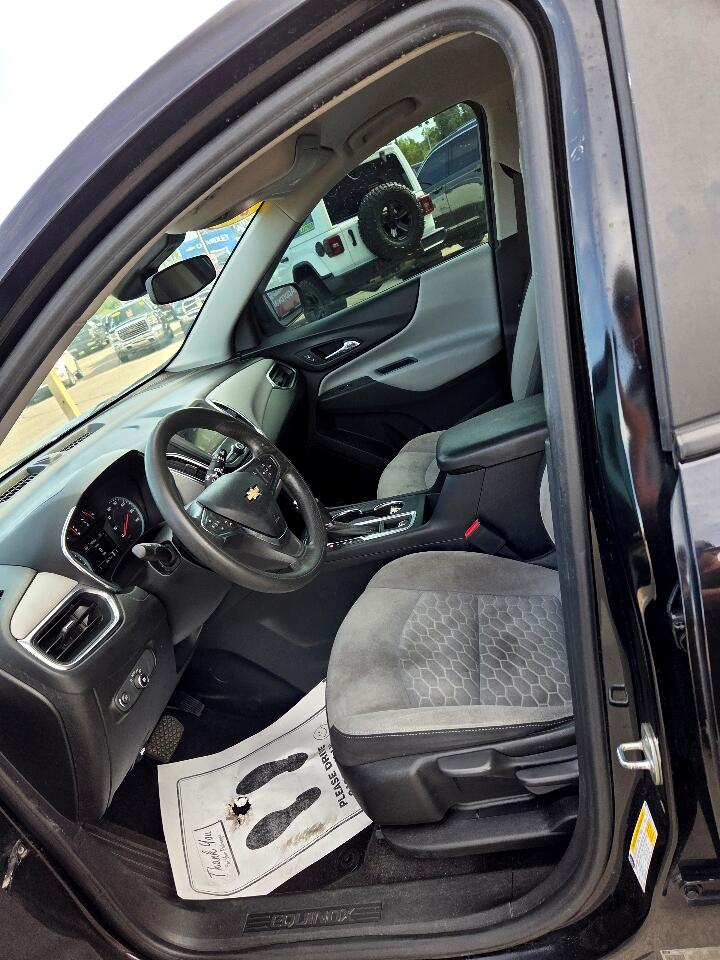2020 Chevrolet Equinox LS photo 8