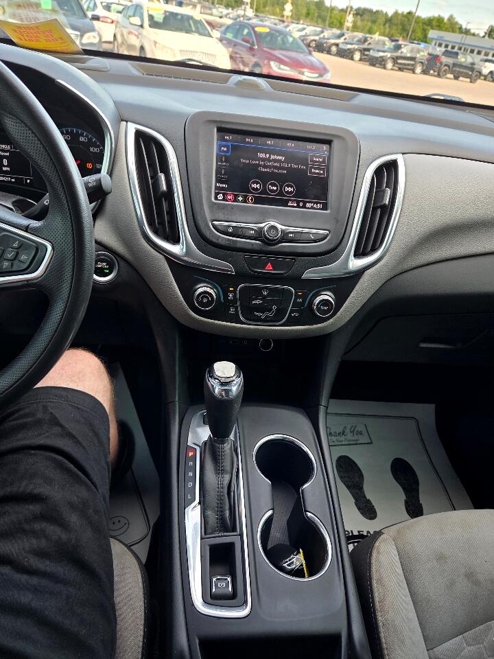 2020 Chevrolet Equinox LS photo 20