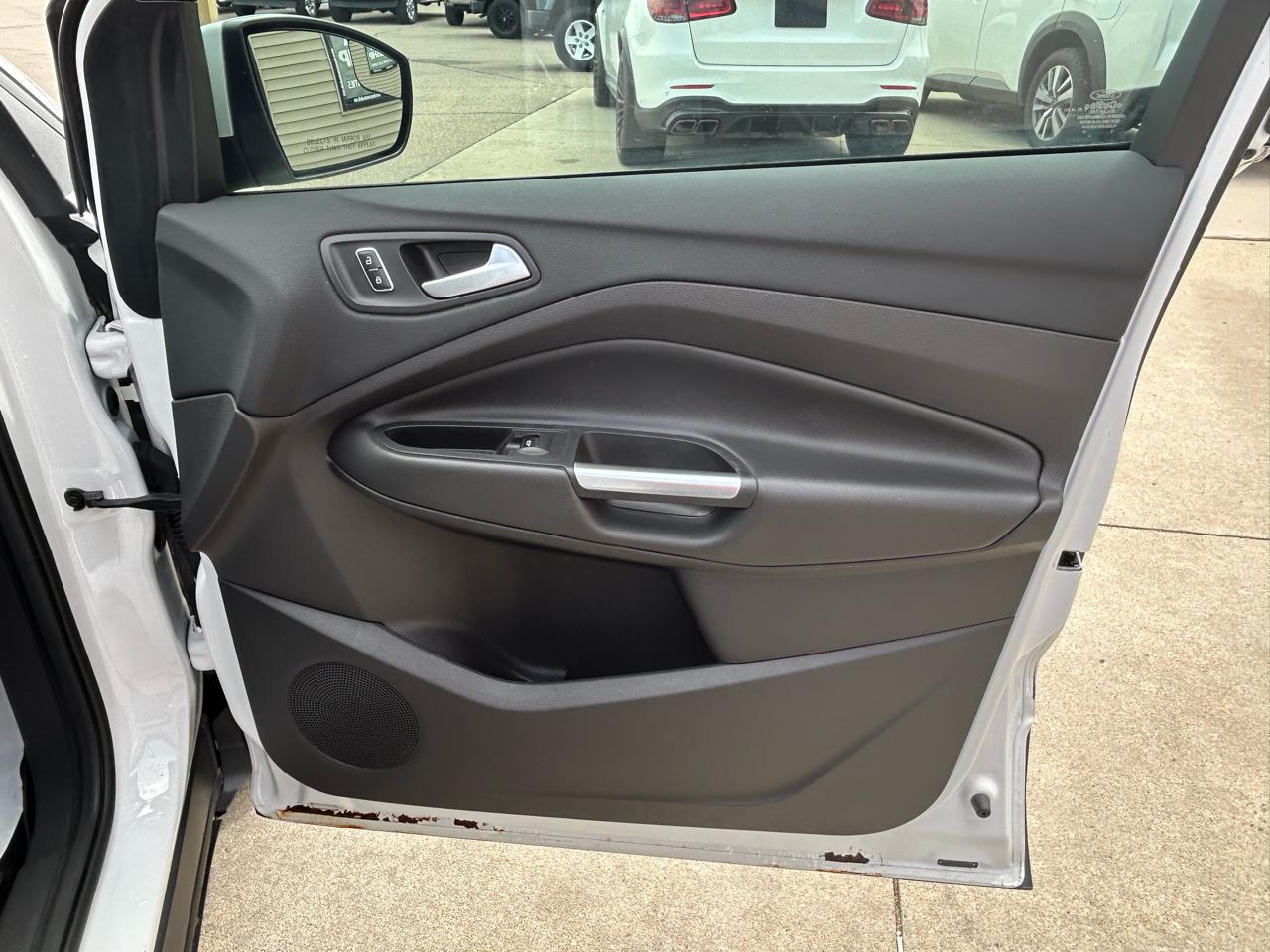 Ford Escape SE FWD 2016