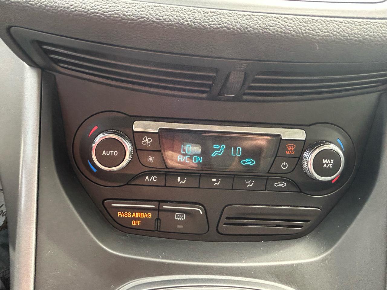 Ford Escape SE FWD 2016