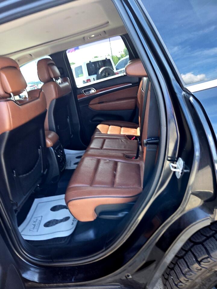 2012 Jeep Grand Cherokee Overland photo 11