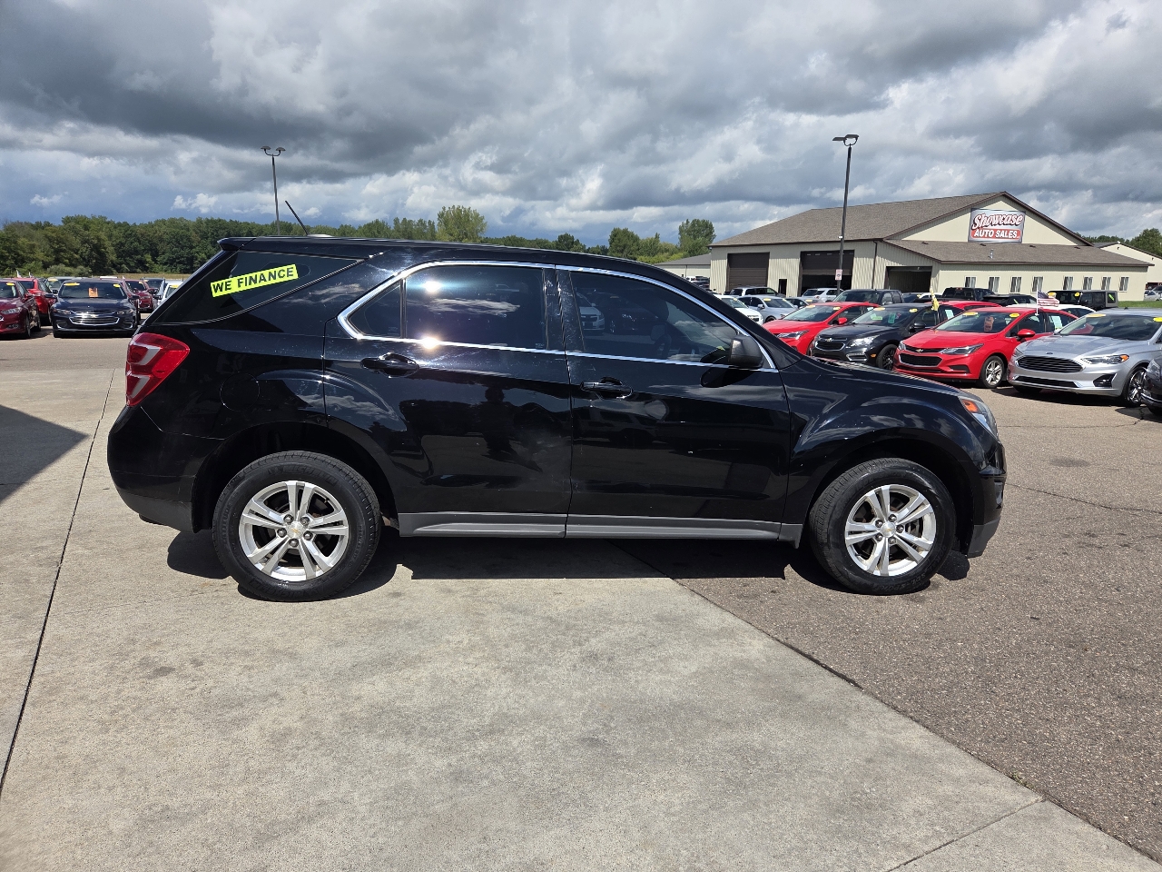 2017 Chevrolet Equinox LS photo 4