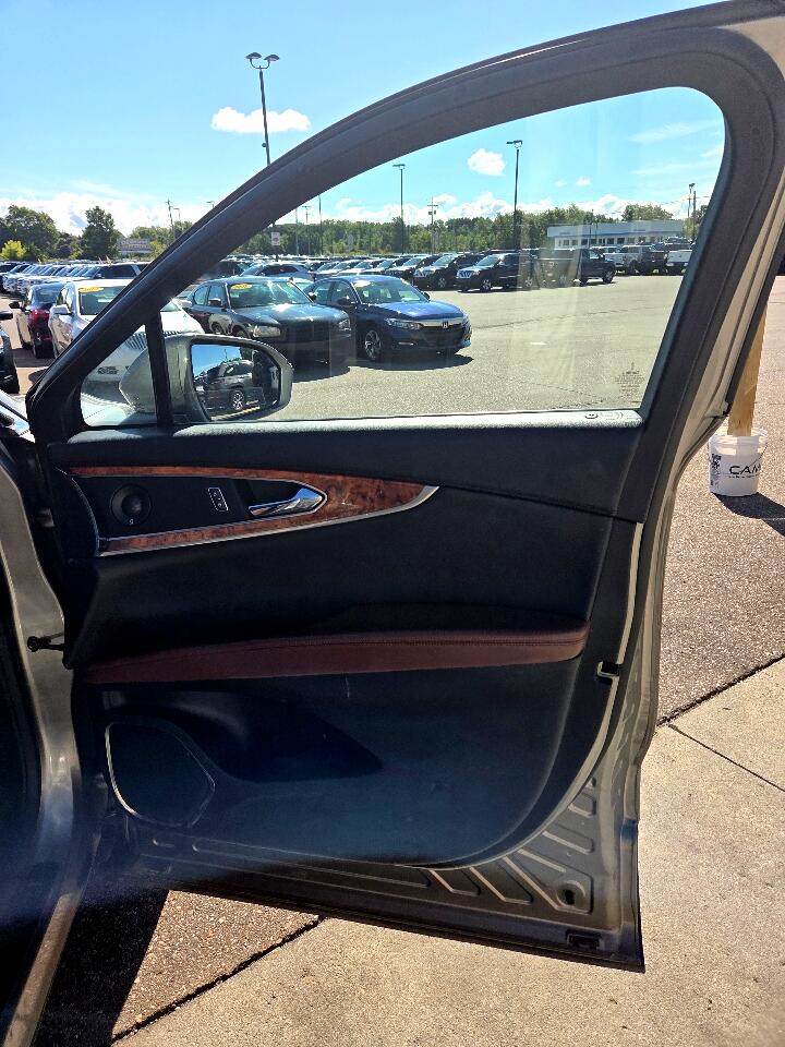 2016 Lincoln MKX Reserve Base photo 16