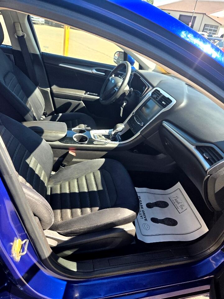 2013 Ford Fusion SE photo 15