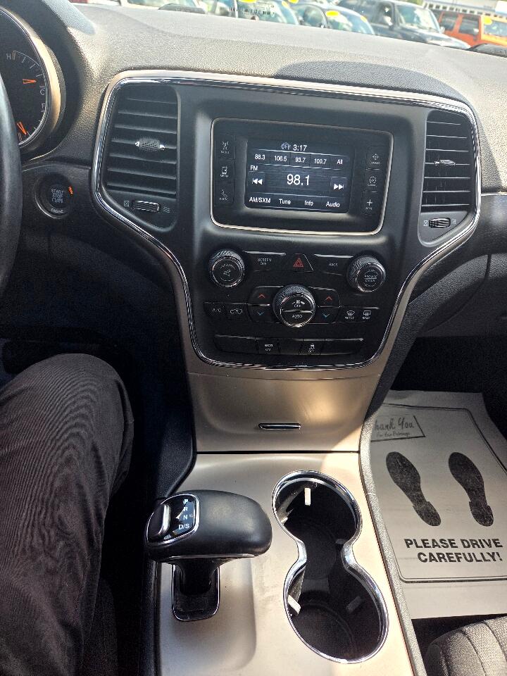 2014 Jeep Grand Cherokee Laredo photo 23
