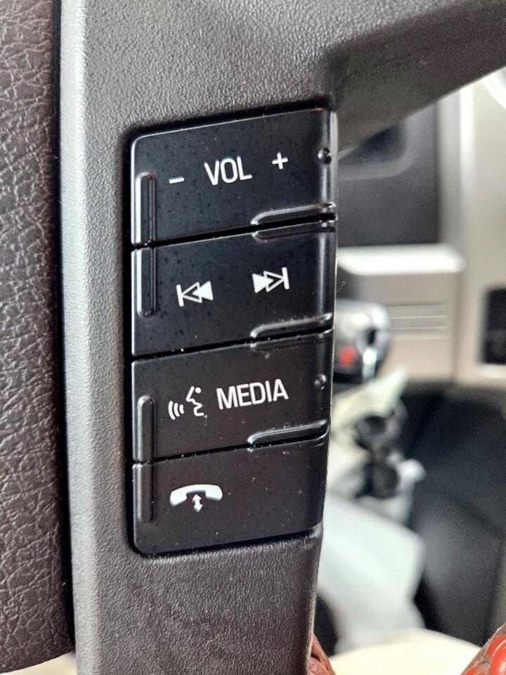 2013 Ford F-150 King Ranch photo 18