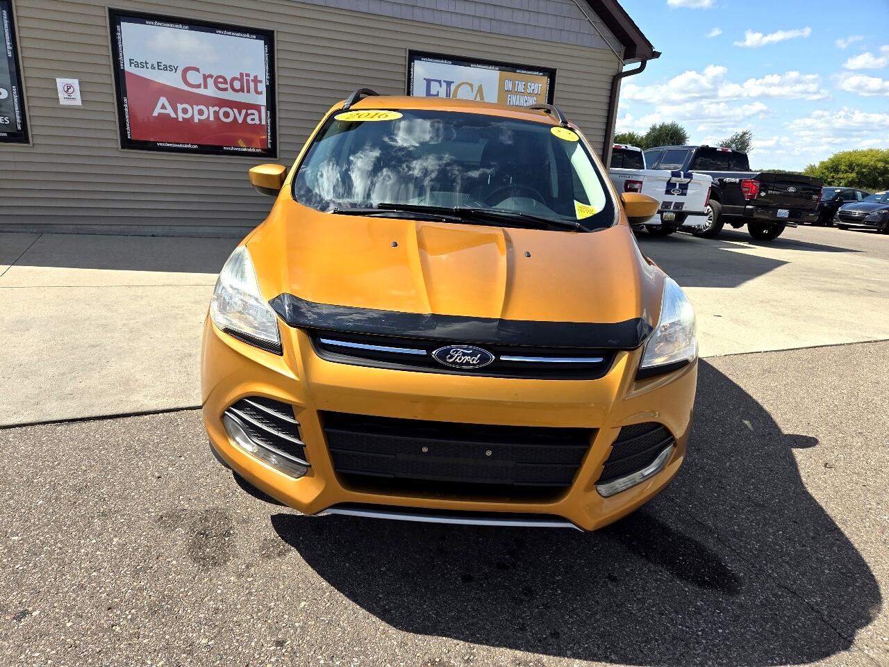 2016 Ford Escape SE photo 2