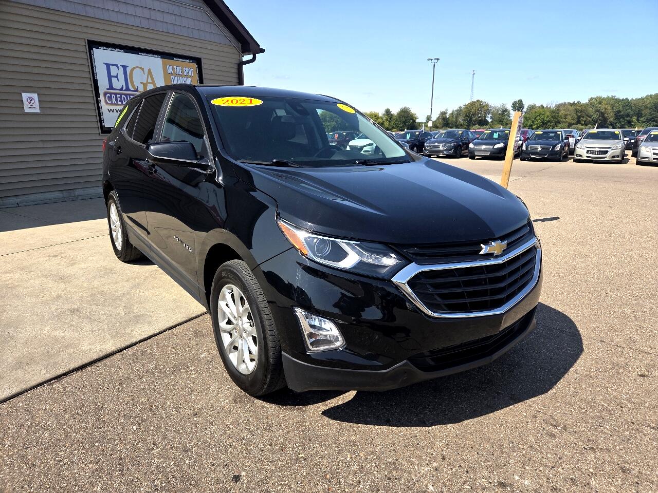 2021 Chevrolet Equinox LT photo 3