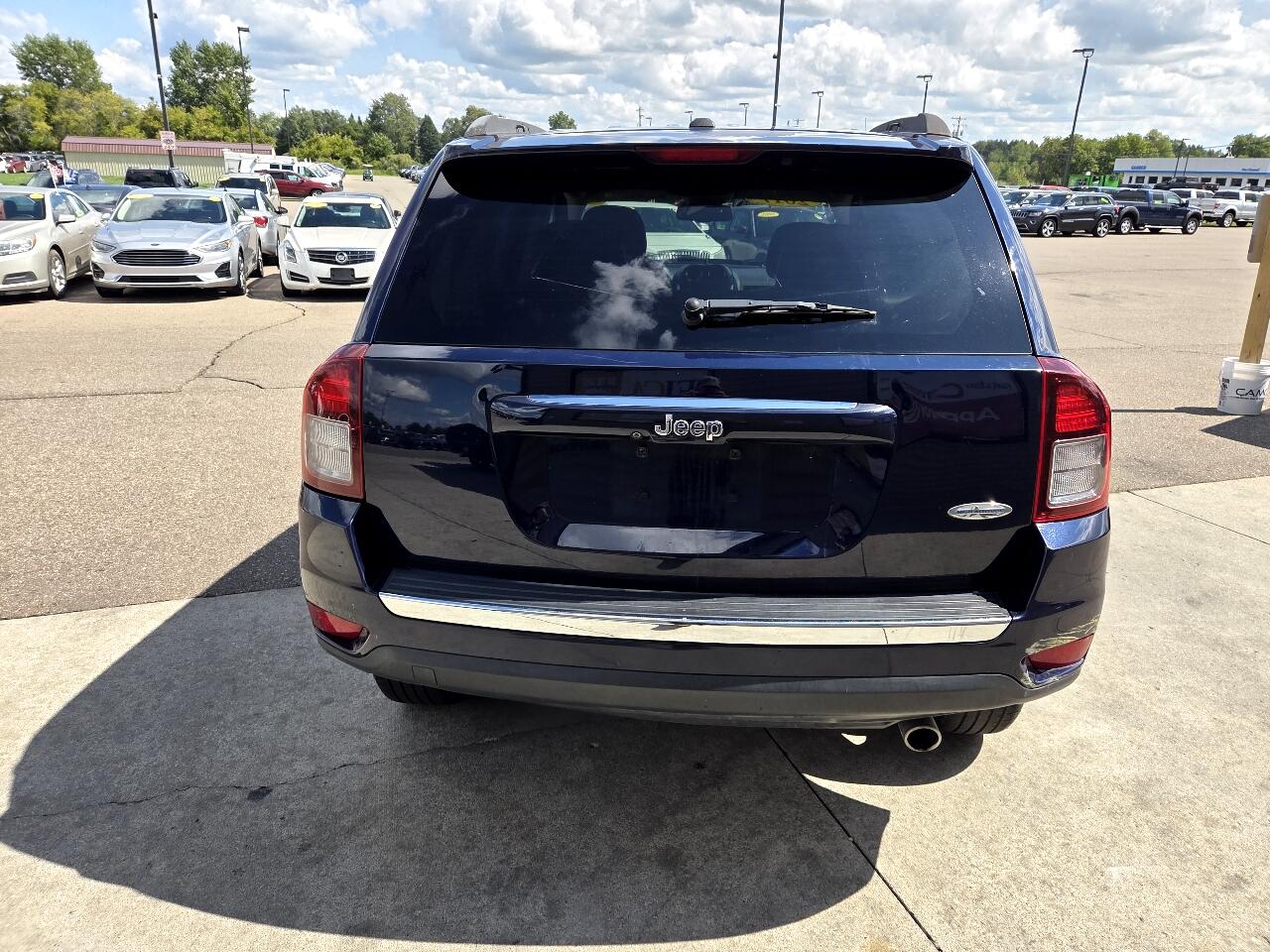 2017 Jeep Compass Latitude photo 5