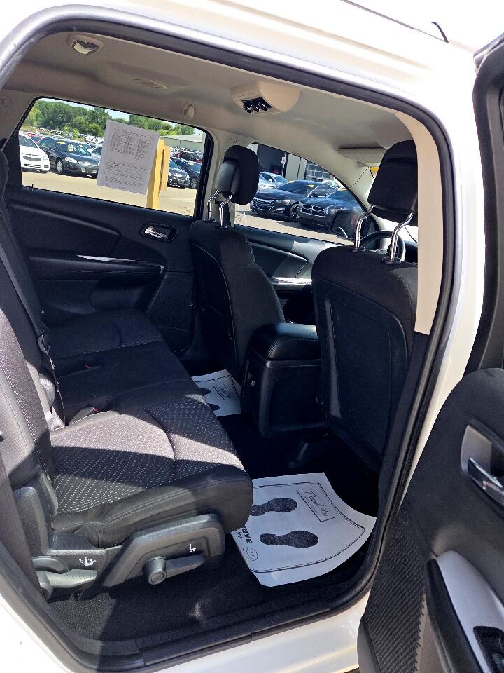 2016 Dodge Journey SXT photo 10