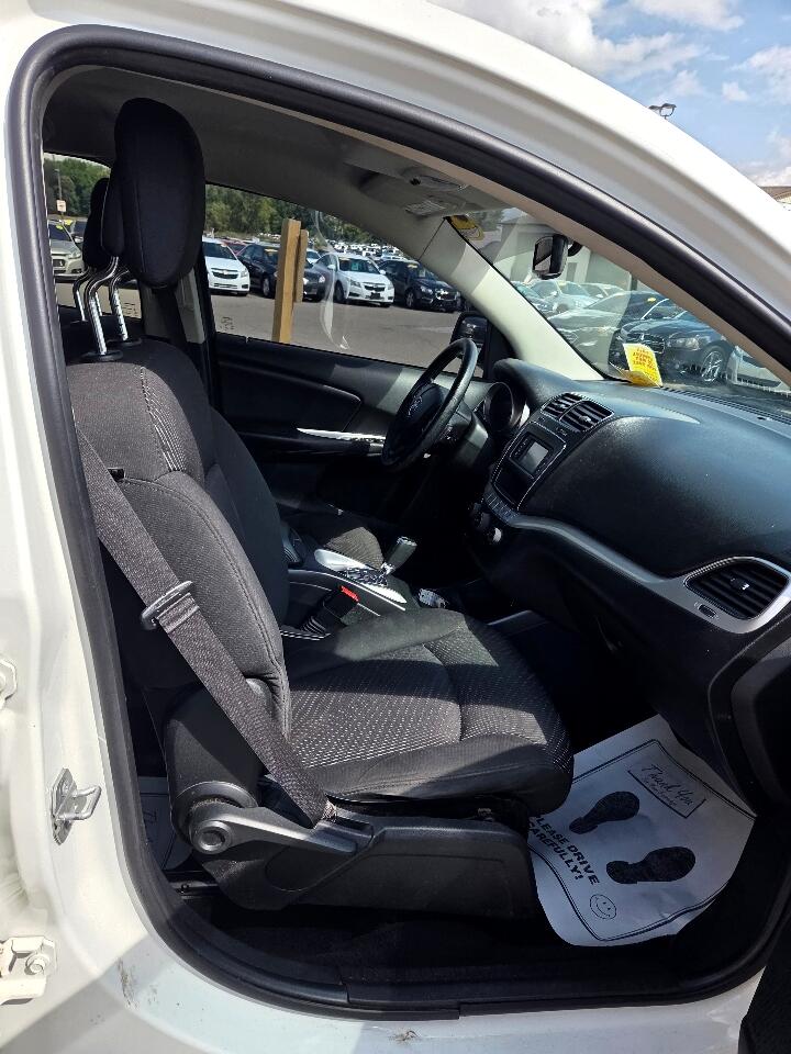 2016 Dodge Journey SXT photo 12