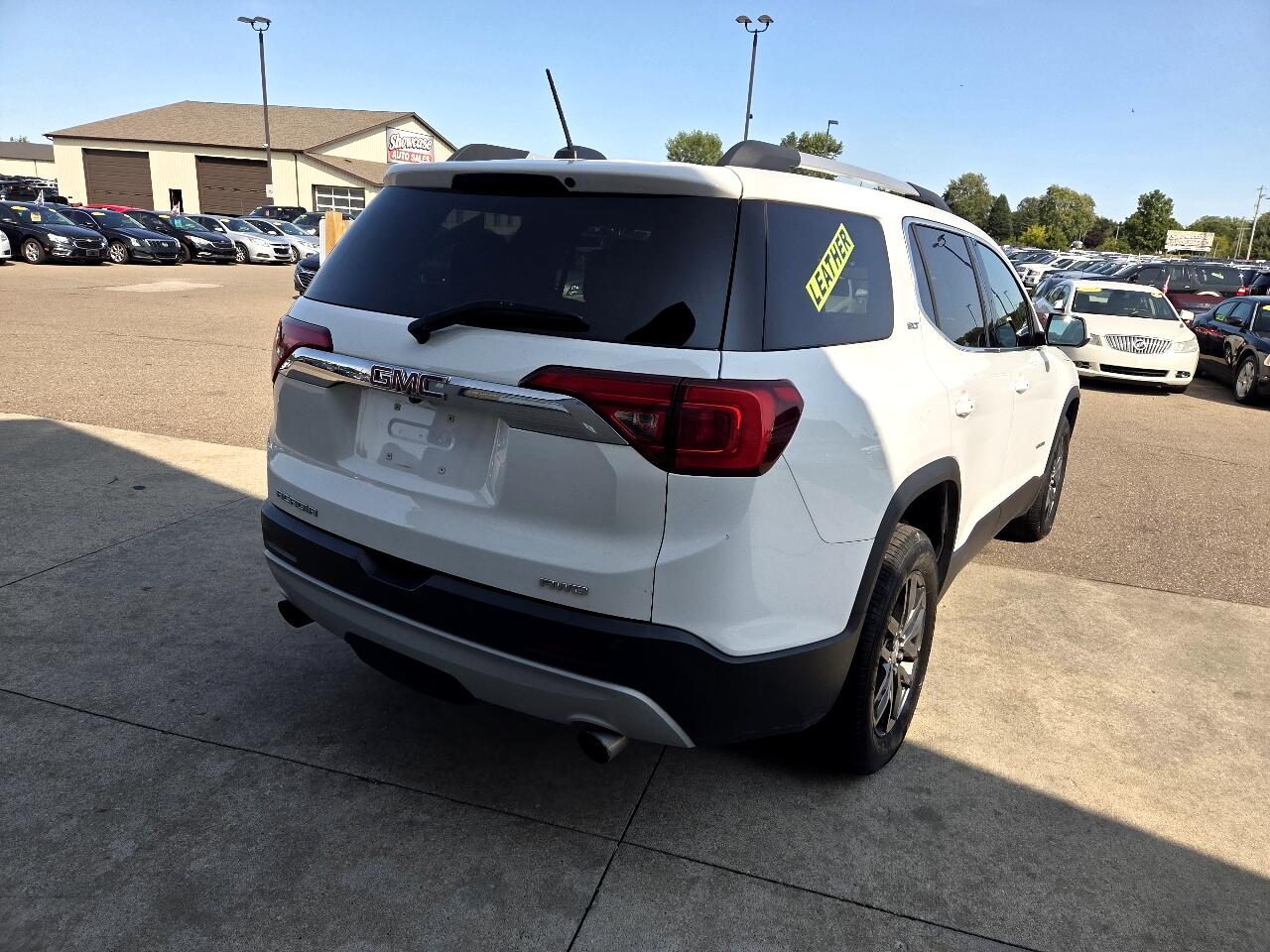 2017 Gmc Acadia SLT photo 4