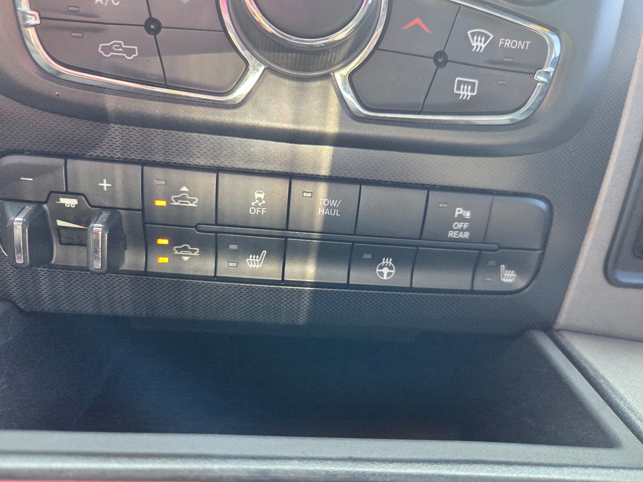 2016 Ram 1500 Rebel photo 25