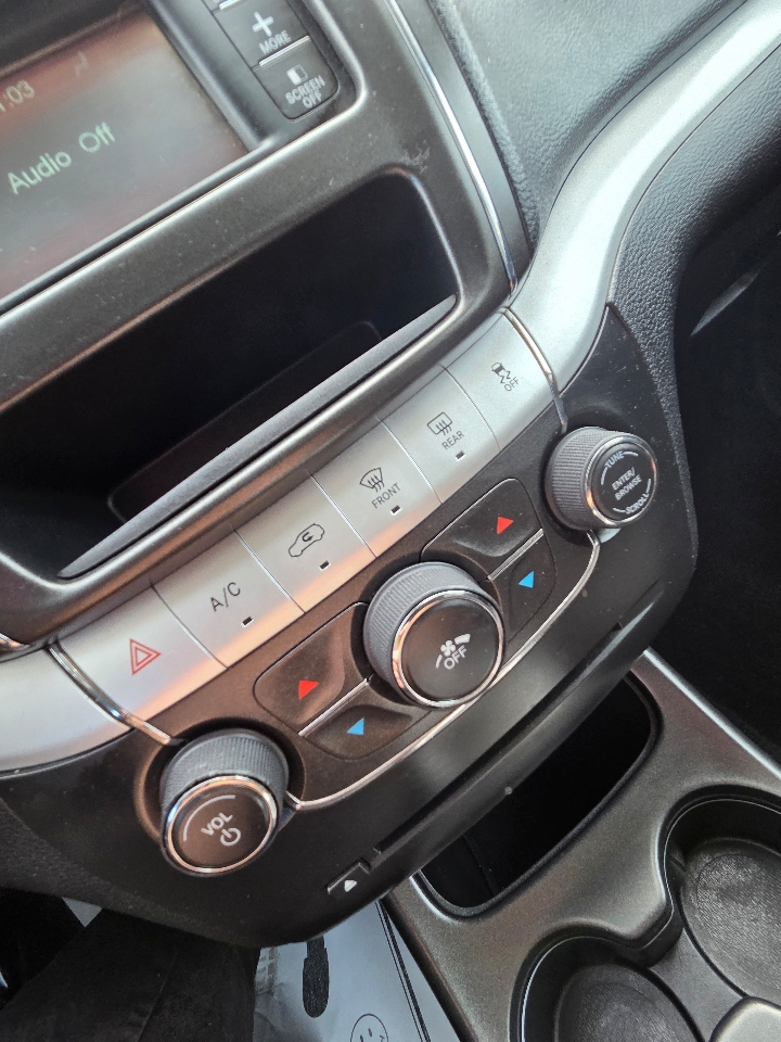 2014 Dodge Journey SXT photo 25