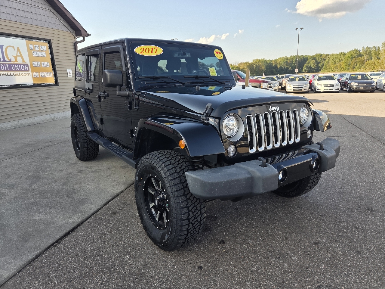 2017 Jeep Wrangler Unlimited Sahara photo 3