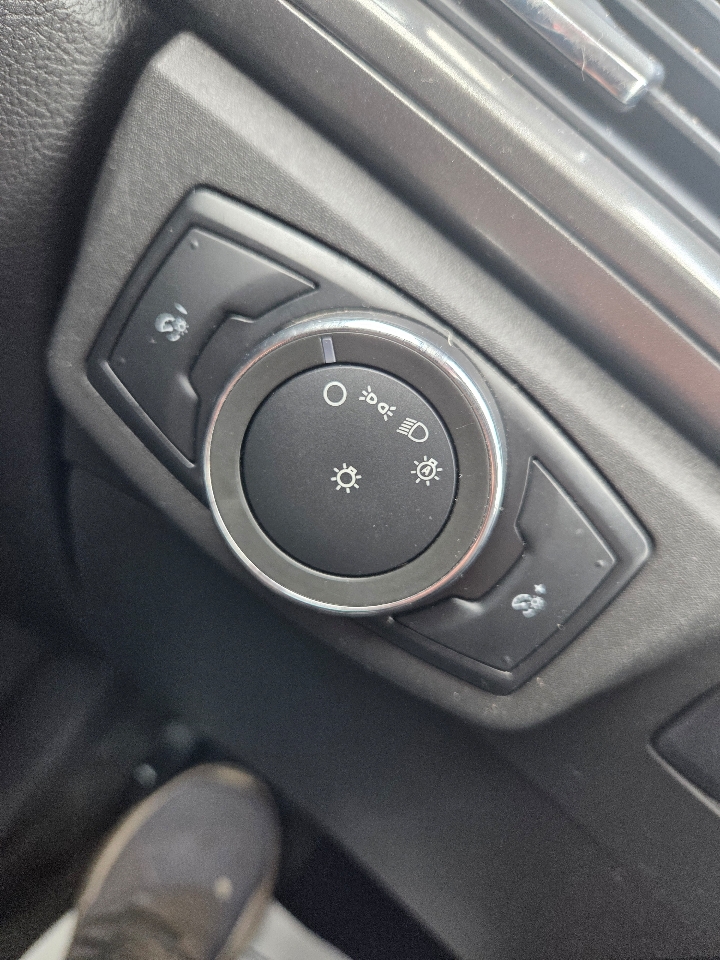 2016 Ford Fusion SE photo 20