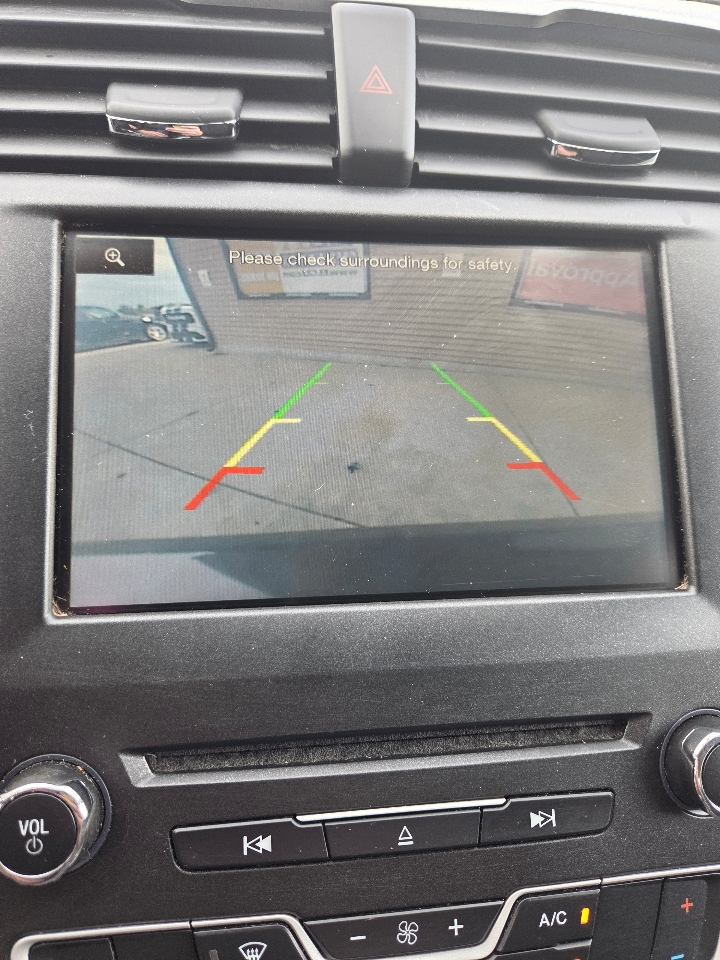 2016 Ford Fusion SE photo 22