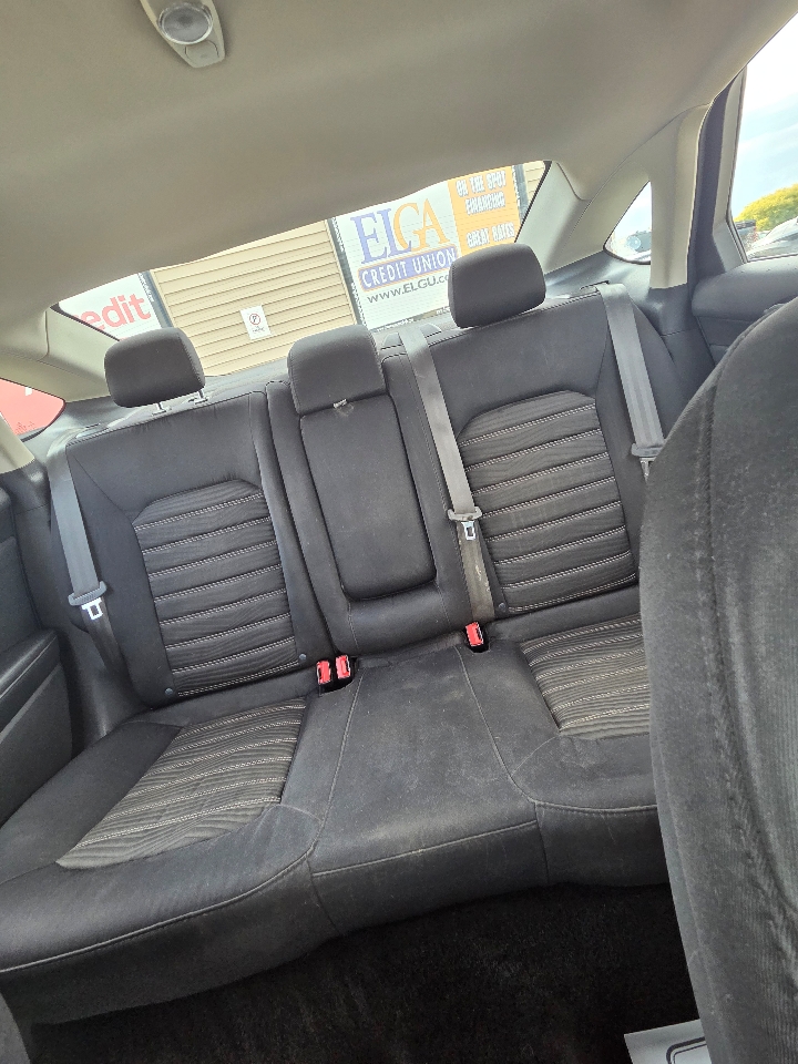2016 Ford Fusion SE photo 26
