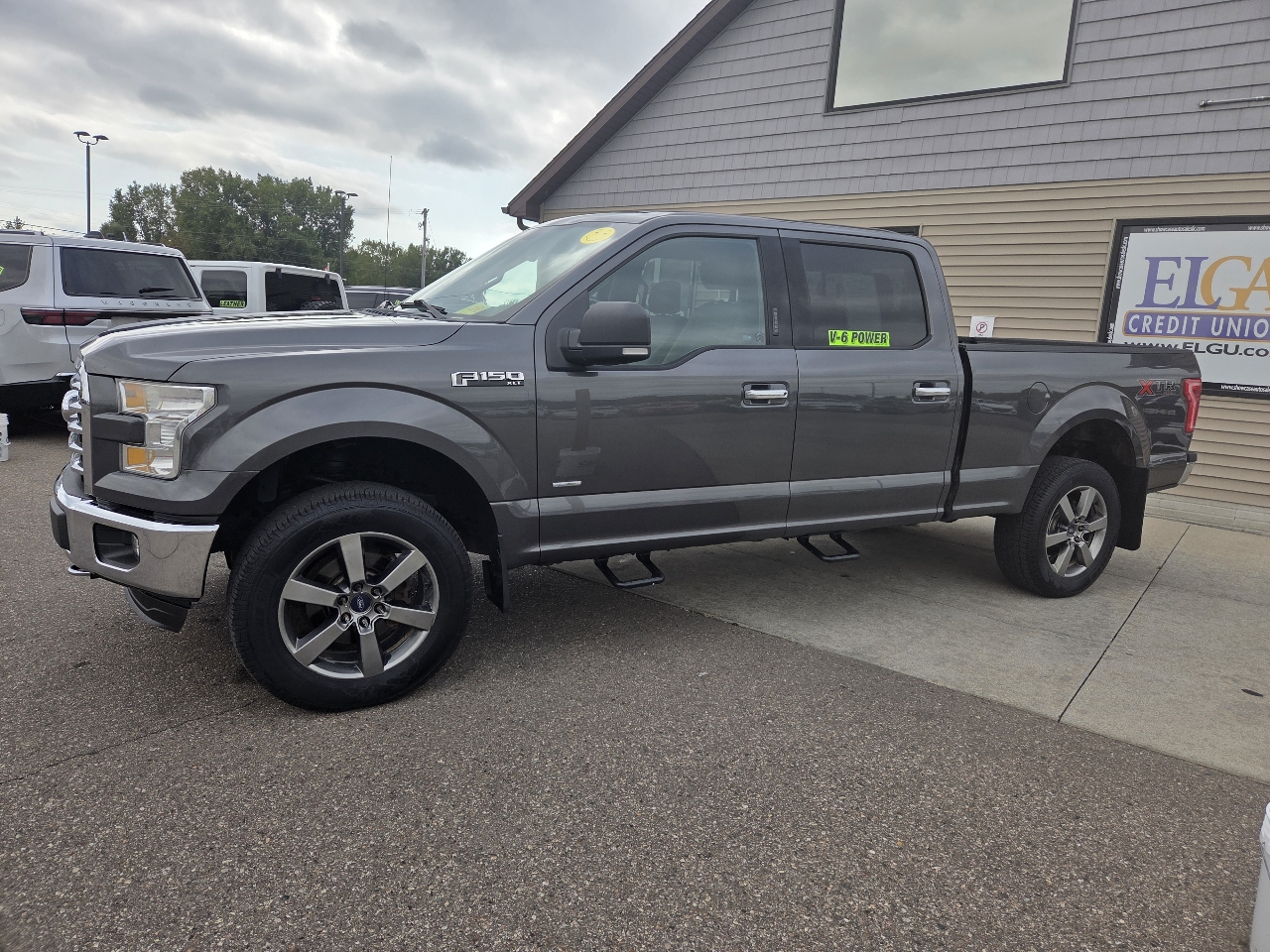 2015 Ford F-150 XLT photo 8