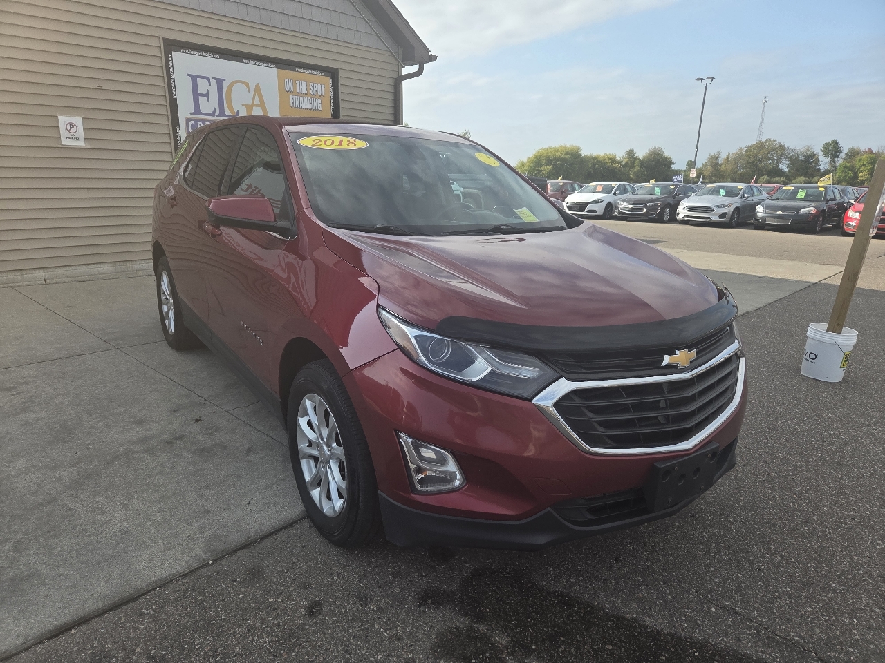 2018 Chevrolet Equinox LT photo 3