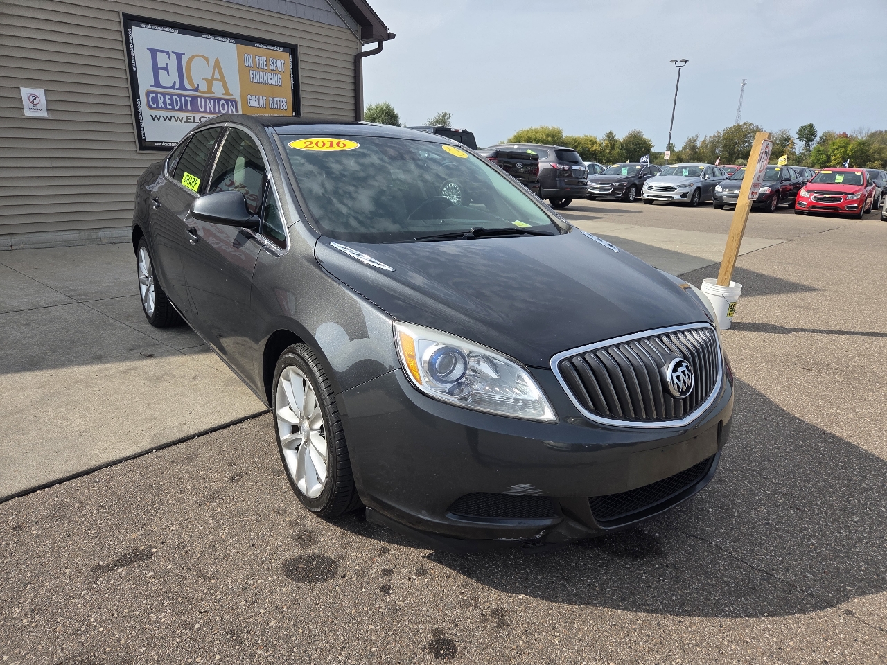 2016 Buick Verano Base photo 2
