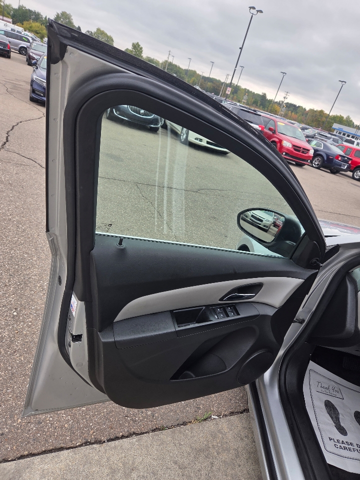 Chevrolet Cruze 2LS 2011