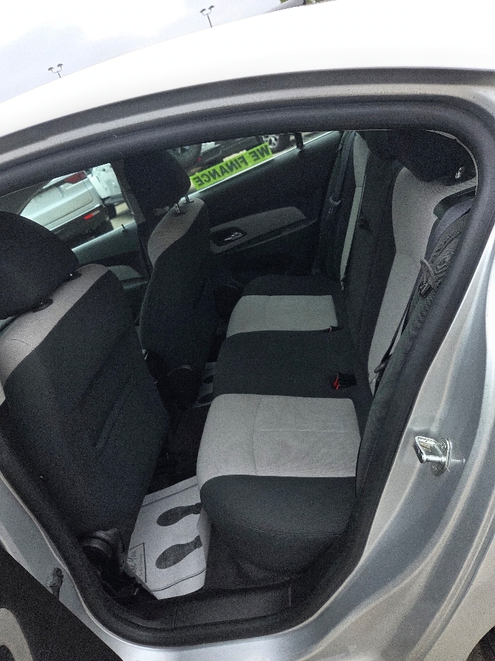 Chevrolet Cruze 2LS 2011