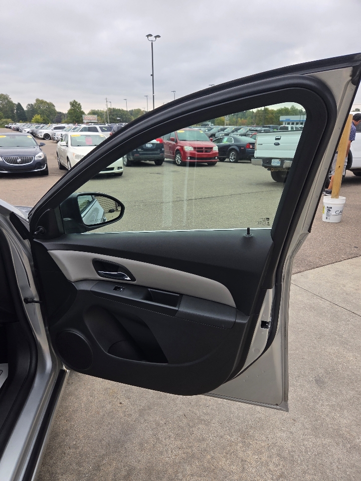 Chevrolet Cruze 2LS 2011