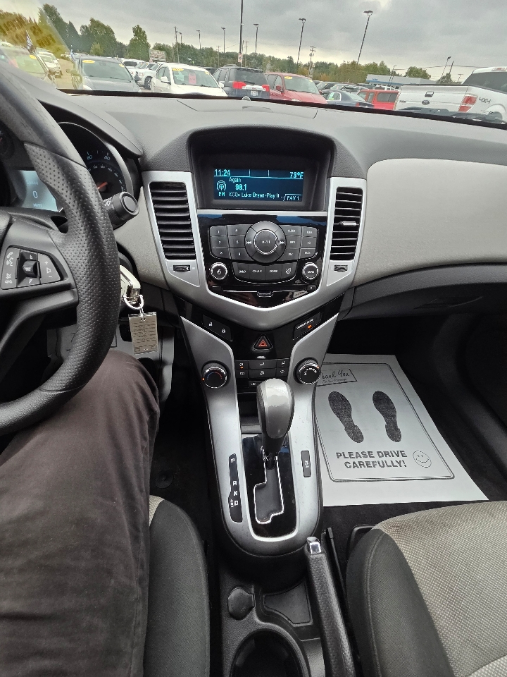 Chevrolet Cruze 2LS 2011