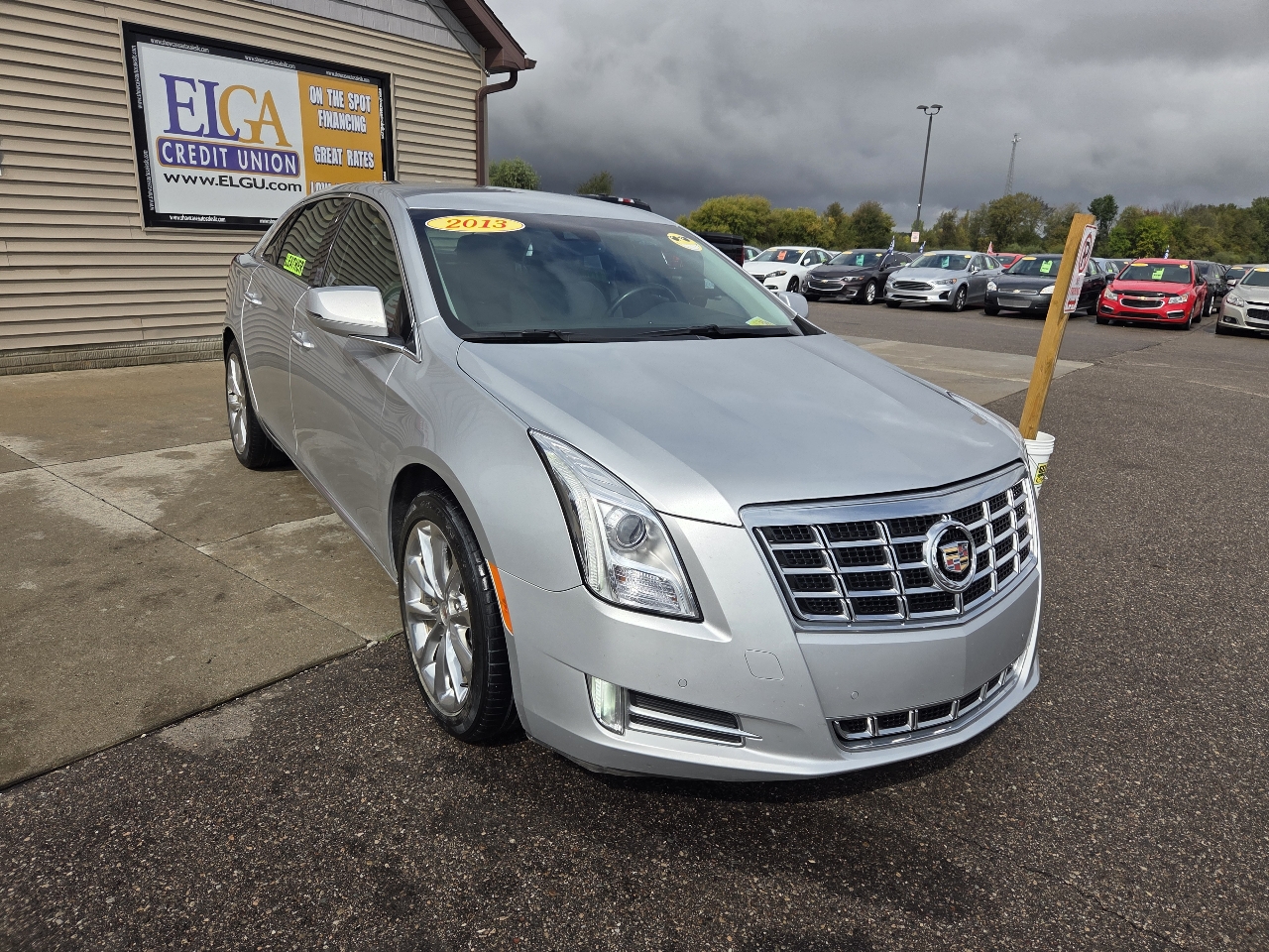 2013 Cadillac XTS Luxury photo 3