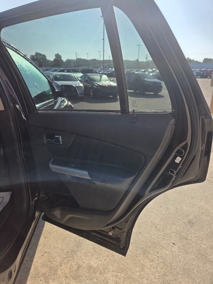 2013 Ford Edge SEL photo 13