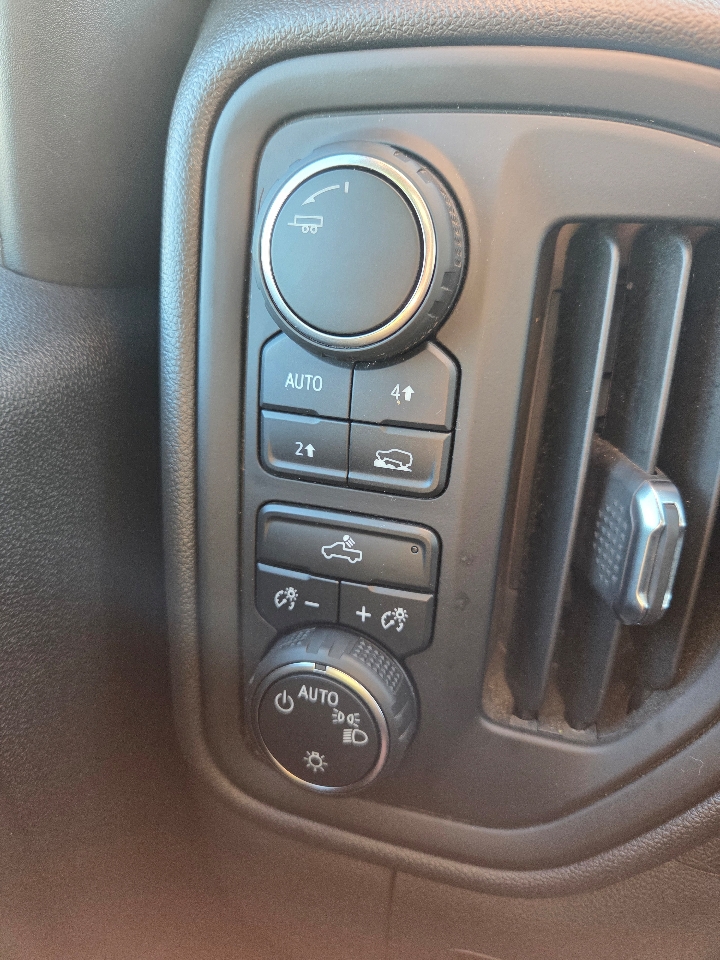 2021 Chevrolet Silverado 1500 Custom photo 20