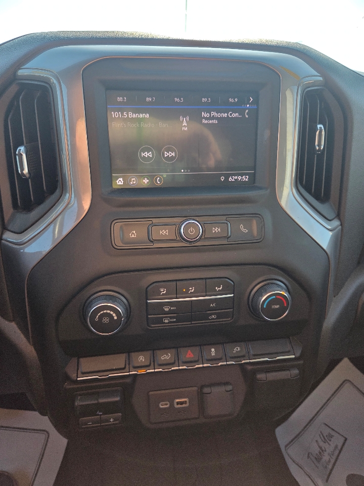 2021 Chevrolet Silverado 1500 Custom photo 21