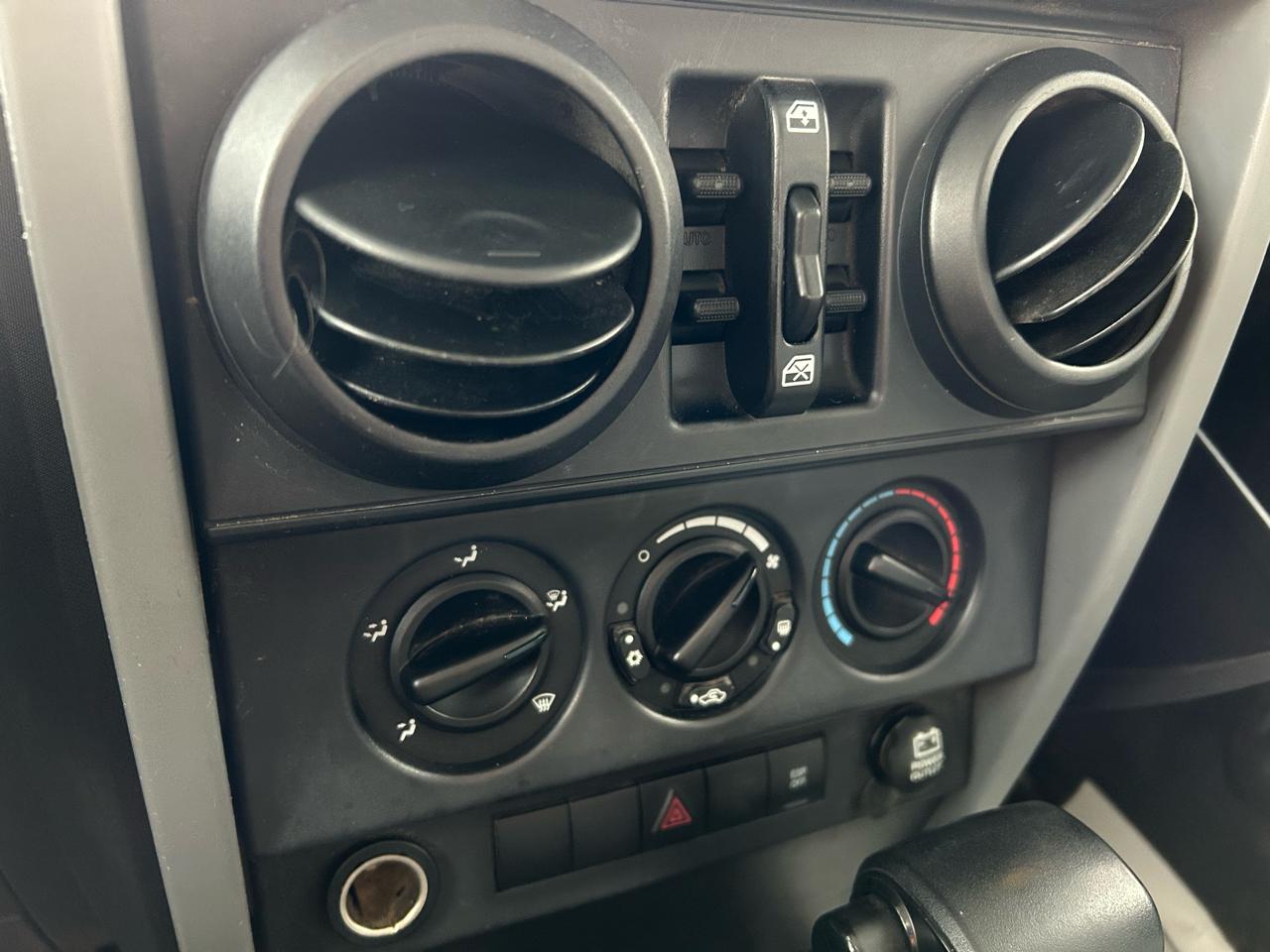 Jeep Wrangler Unlimited Sahara 4WD 2007