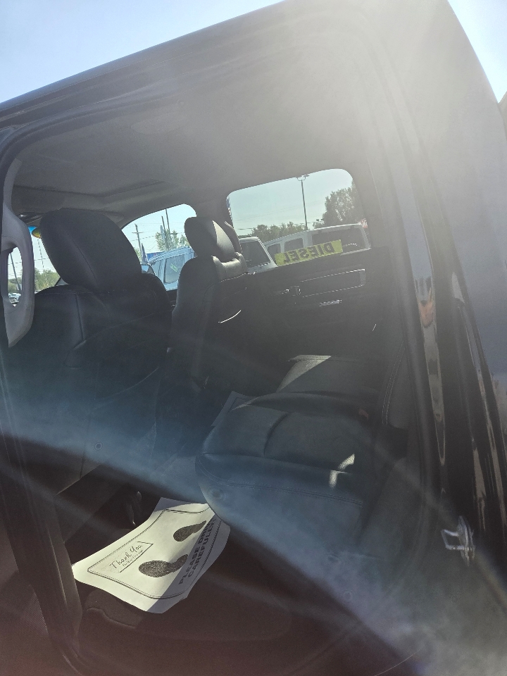 2017 Ram 3500 Laramie photo 11