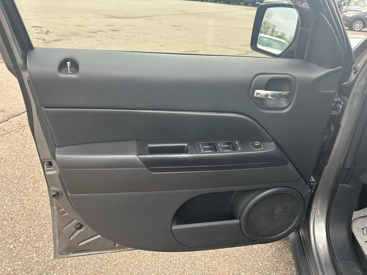 Jeep Patriot Sport 4WD 2012