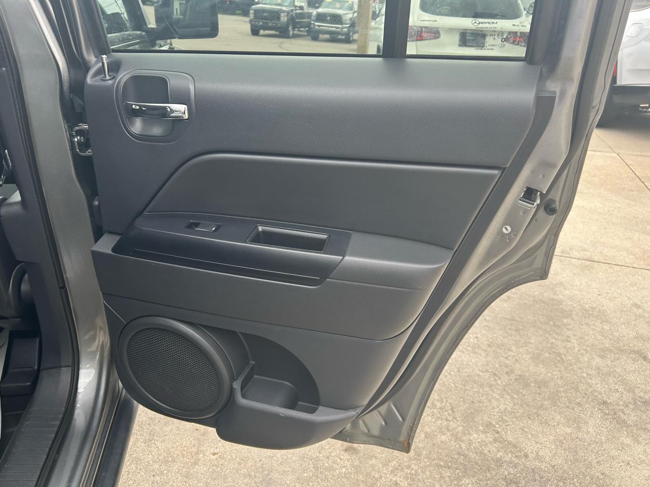 Jeep Patriot Sport 4WD 2012