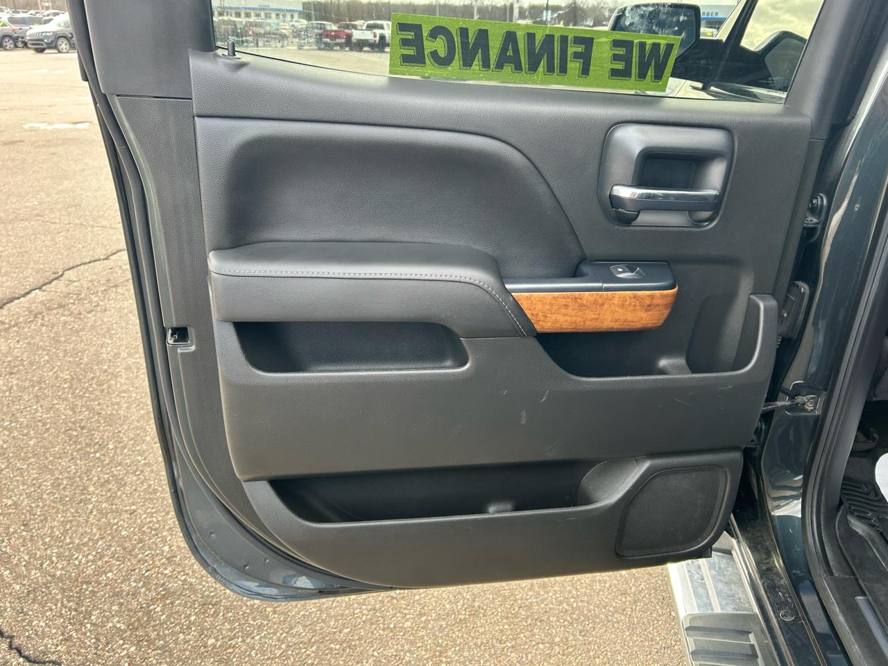 Chevrolet Silverado 1500 High Country Crew Cab Short Box 4WD 2017