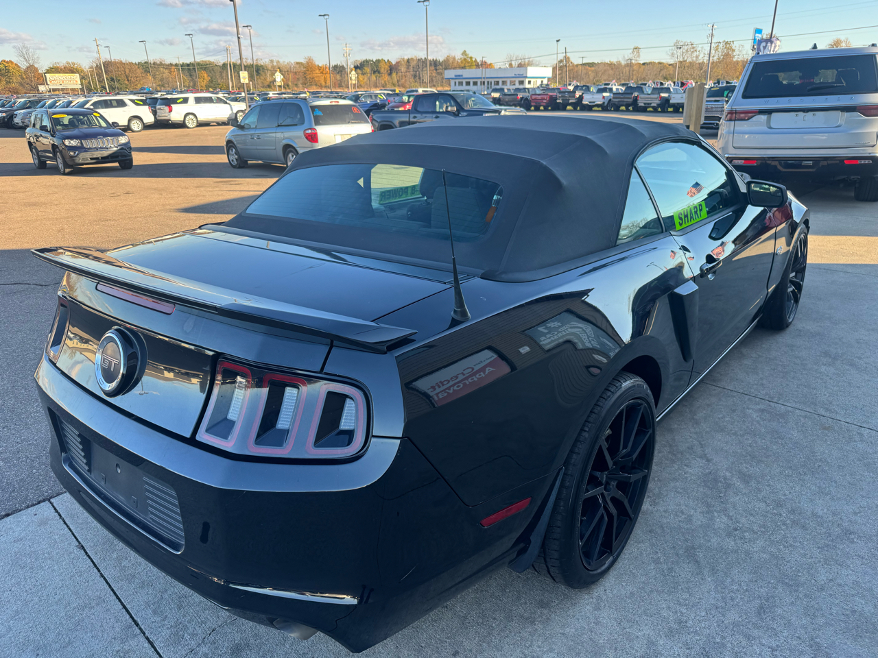 Ford Mustang GT convertible 2014