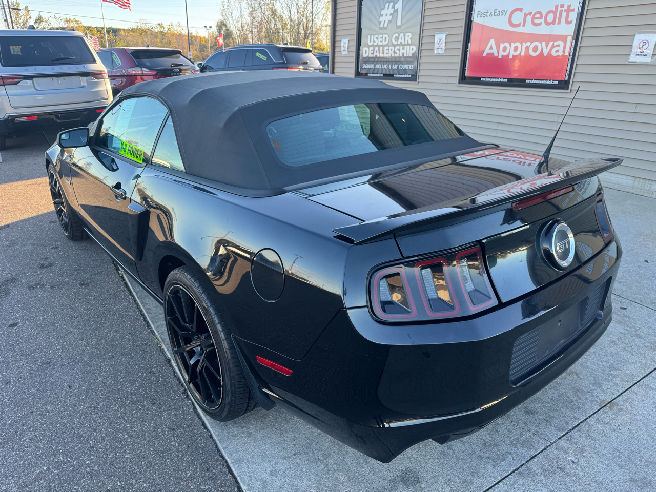 Ford Mustang GT convertible 2014