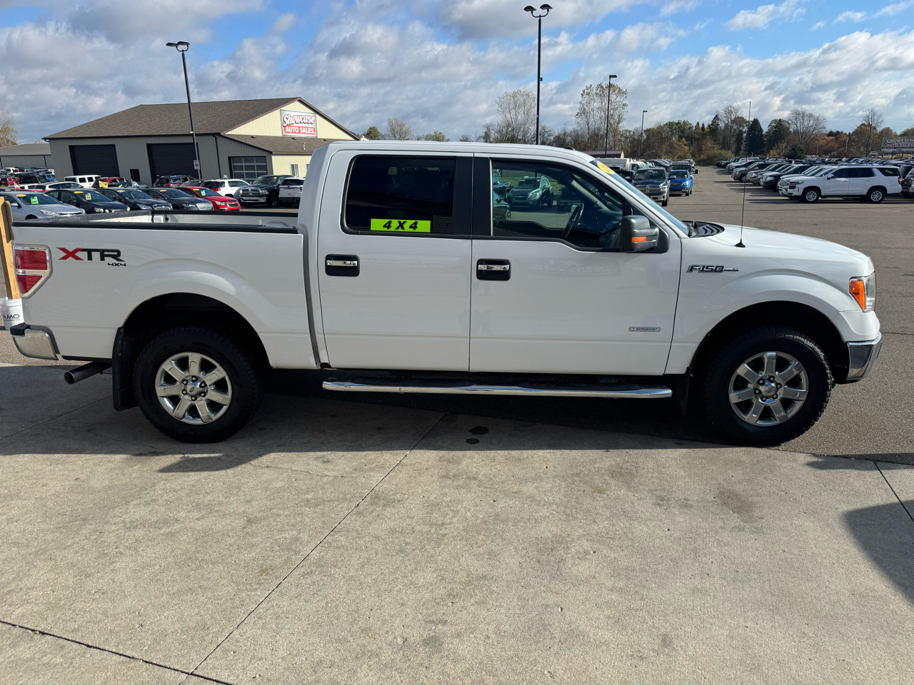 2013 Ford F-150 XLT photo 4
