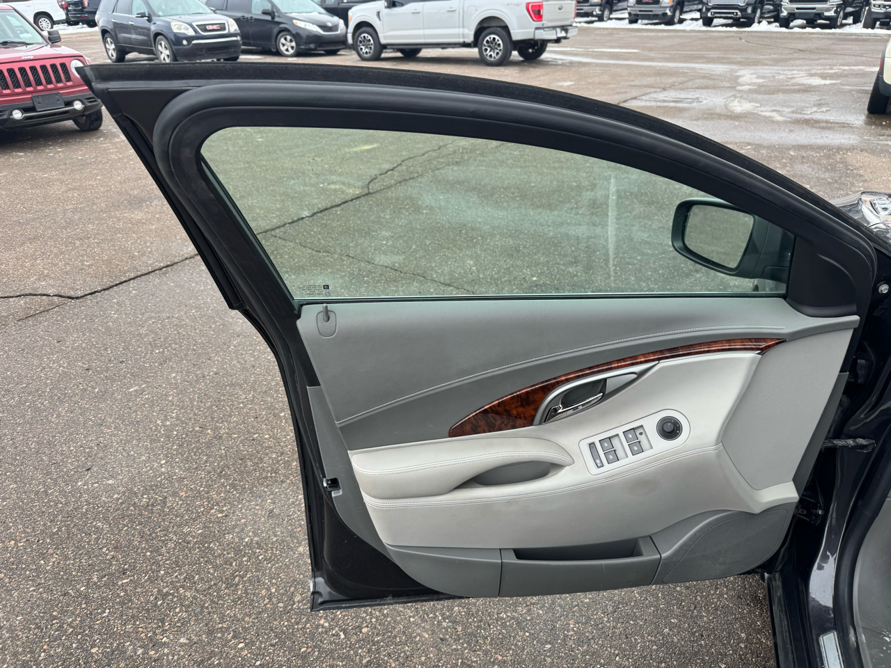 Buick LaCrosse Base 2013