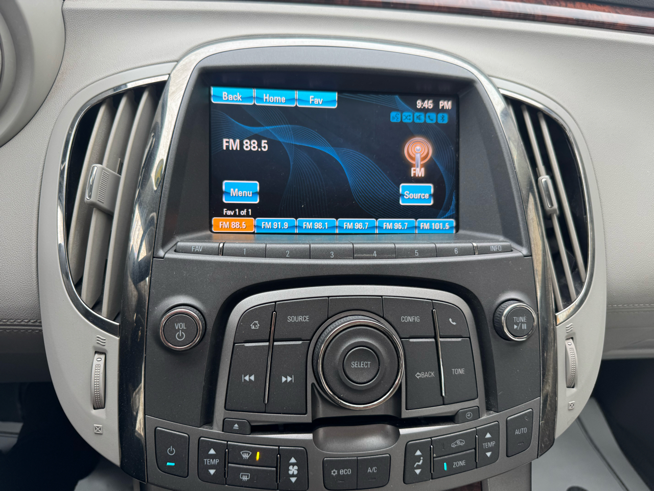 Buick LaCrosse Base 2013