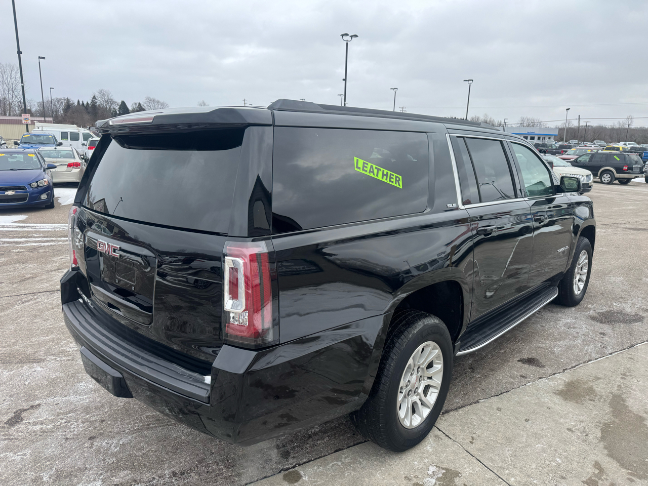 GMC Yukon XL SLE 4WD 2019